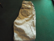 Universal Thread Size 2 Woman's Jeans.  Previously worn good value. May run a bit small due to washings. Ripped Jean Style.
