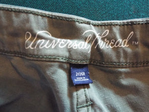 Universal Thread Woman's Size 2. Wild Fable Woman's Ripped Style Jeans Size 00. Previously worn good value. May run a bit small due to washings.